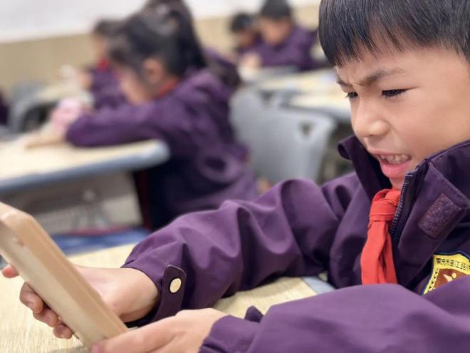 九游娱乐文化：2024数学文化节特色活动——数字华容道小能手挑战赛