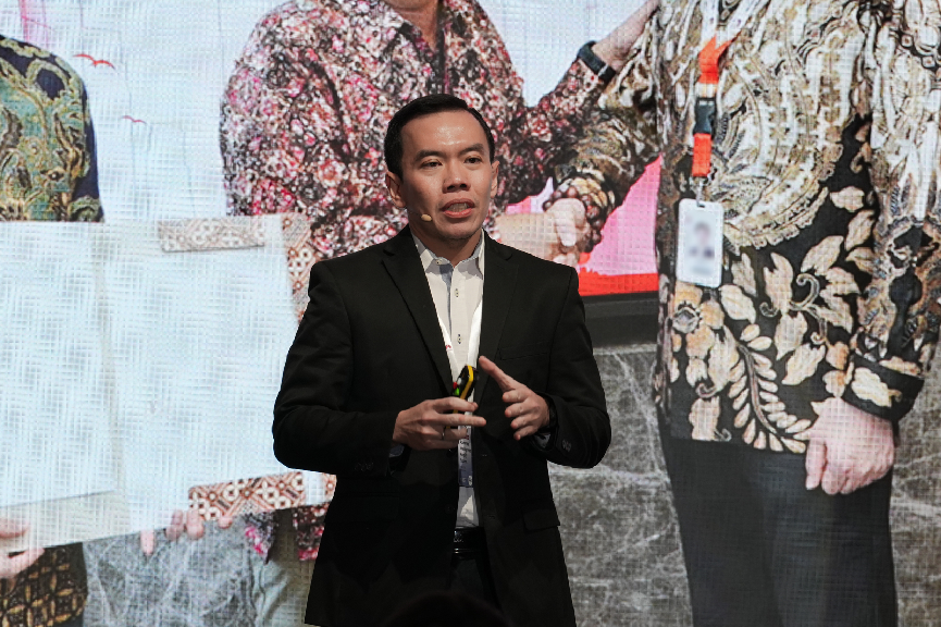 九游娱乐：海外增速超50%：华为云发布系列云服务加速企业迈向AI原生(图4)