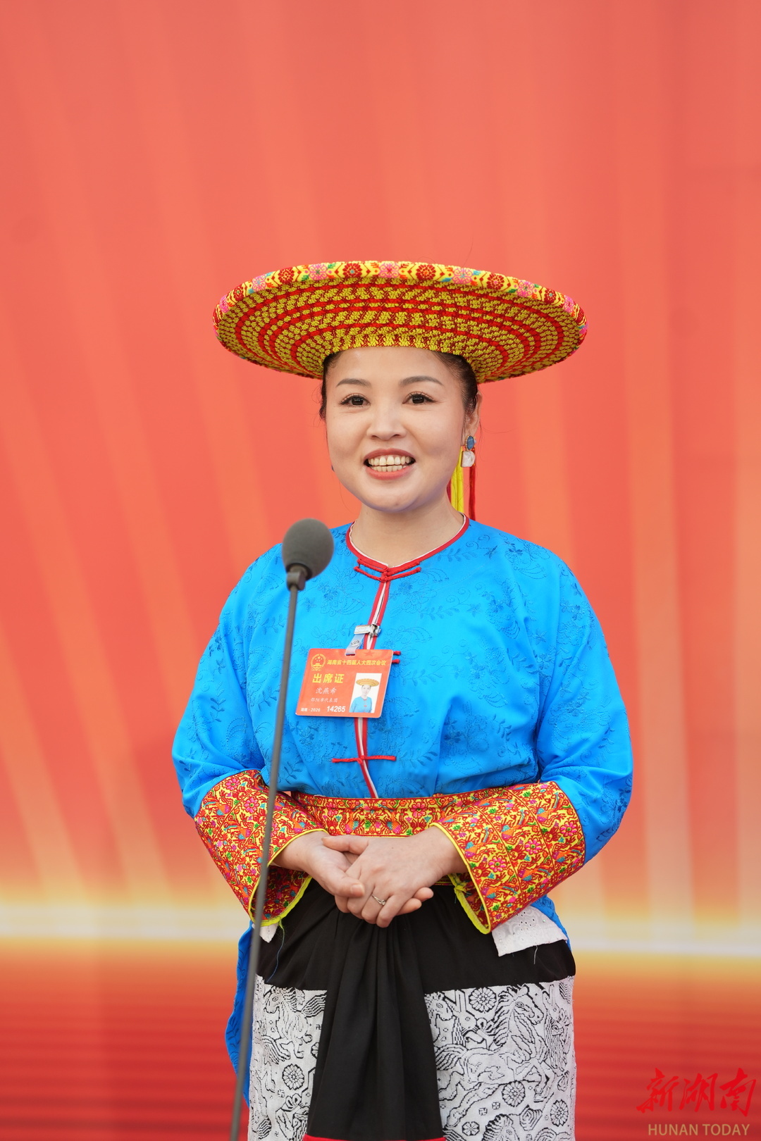 湖南两会丨回应时代之问共谋发展良策！省十四届人大四次会议首场“代表通道”举行(图2)